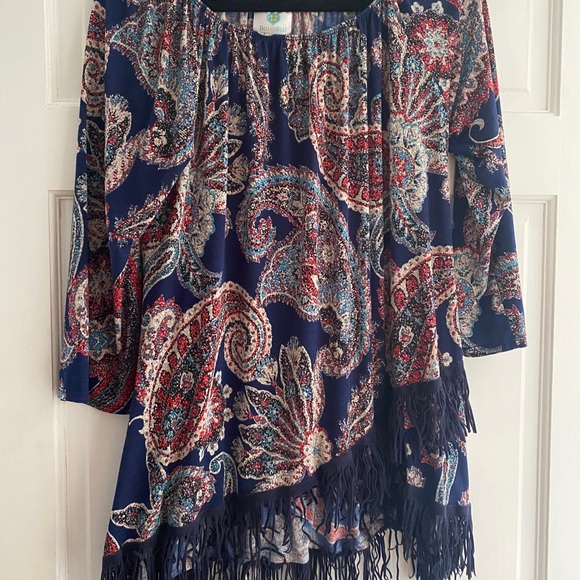 Top - Picture 1 of 2